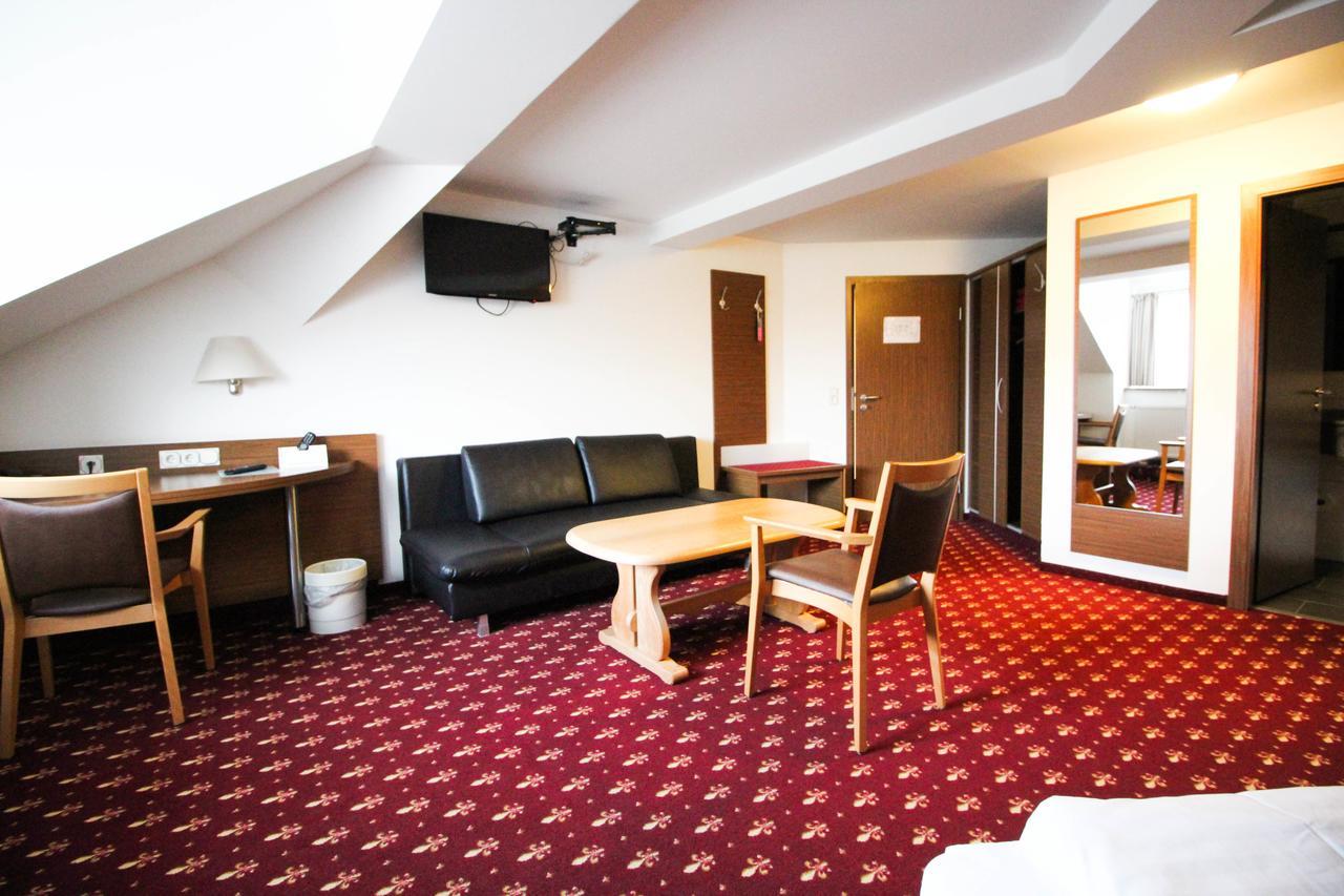 Hotel-Gasthof Obermeier アラースハウゼン エクステリア 写真